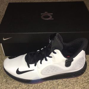 Men’s 8 women’s 9.5 brand new never worn